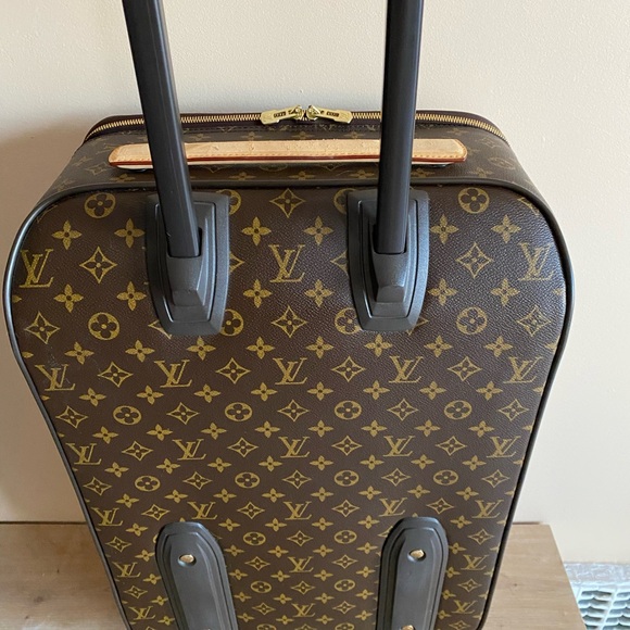 Authentic Louis Vuitton pegase 55 monogram carry on - Picture 6 of 10